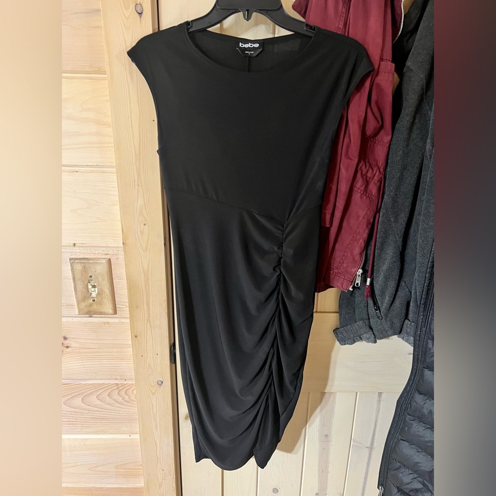 Classy black pencil dress